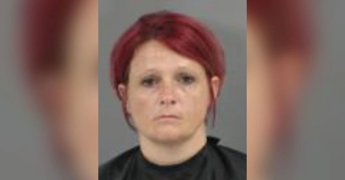 Amerikansk mamma överger sina tre barn på en öde kyrkogårdsö, flyr med